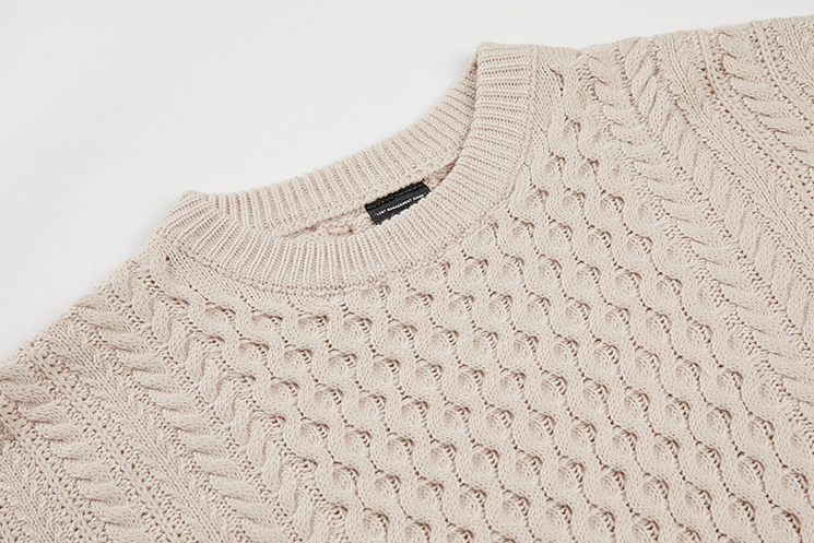 RT No. 3299 TWISTED KNITTED SWEATER