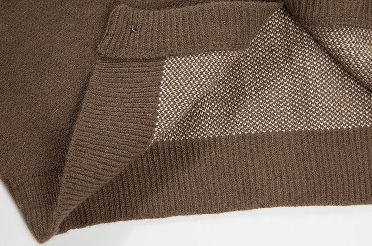 RT No. 3347 DARK BROWN DIAMOND CARDIGAN